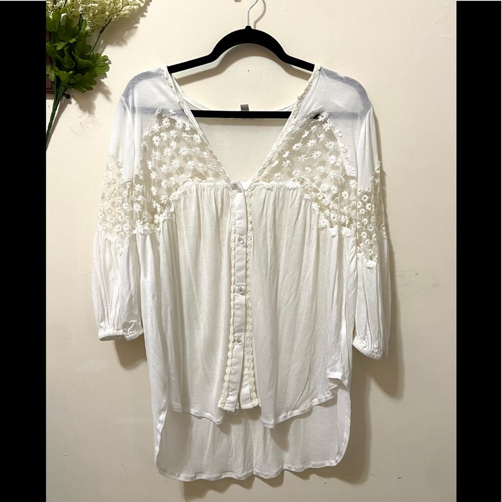 Charming Charlie Button Up Top Blouse Floral Embroidery Romantic